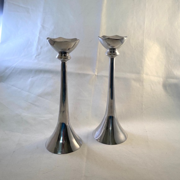 Set Lunares San Francisco Aluminum Candle Holders - Picture 1 of 8
